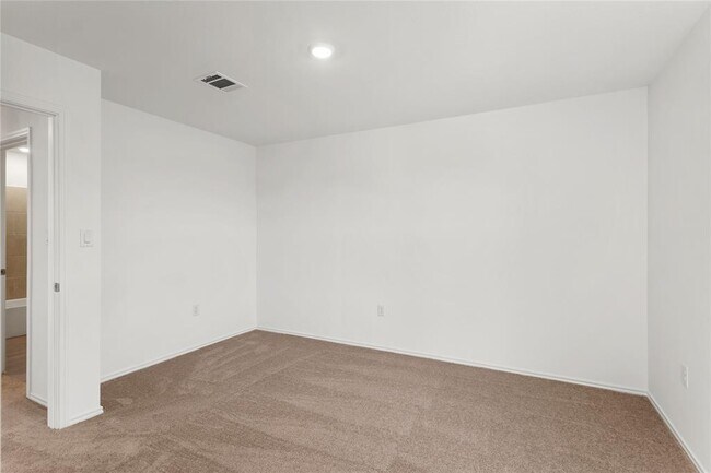 Building Photo - 114 Miglia St