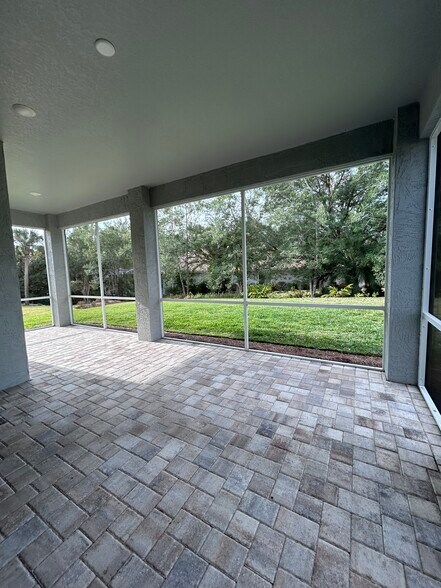 Building Photo - 1574 N Dimaggio Path