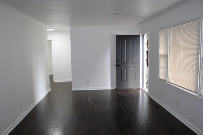 Building Photo - 12510 East 43rd St S