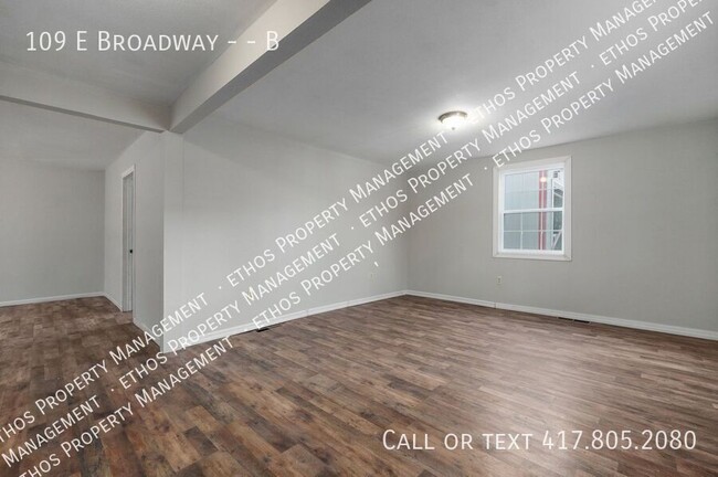 Building Photo - 109 E Broadway
