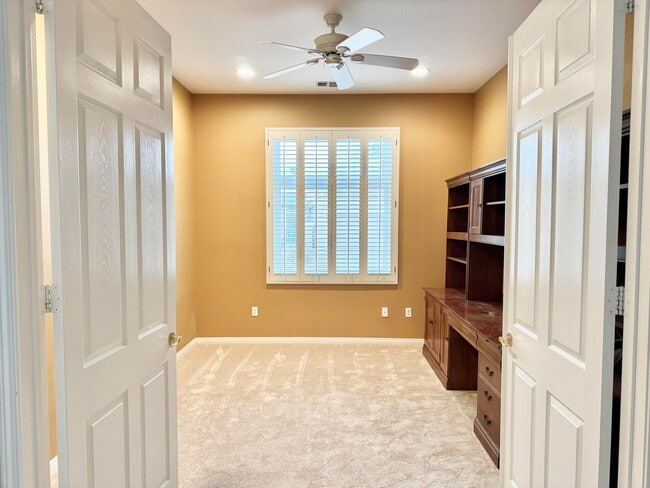Building Photo - 78768 Yellen Dr