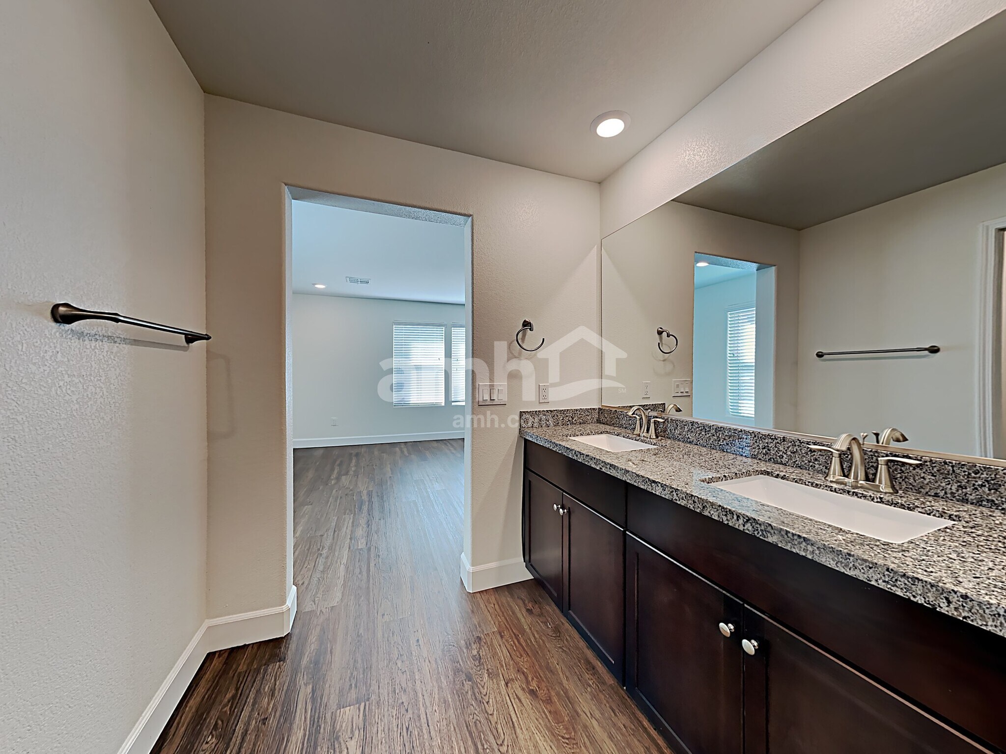 Building Photo - 8152 Inhibition Ct