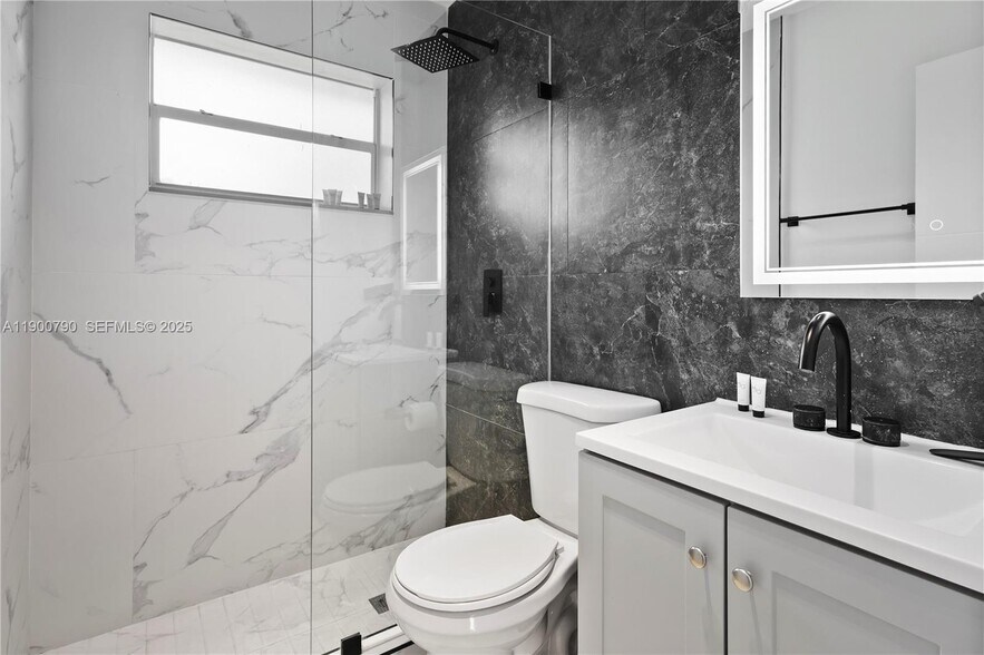 Building Photo - 270 NW 50th St