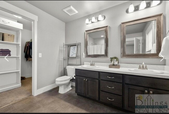 Building Photo - 1831 Island View Dr