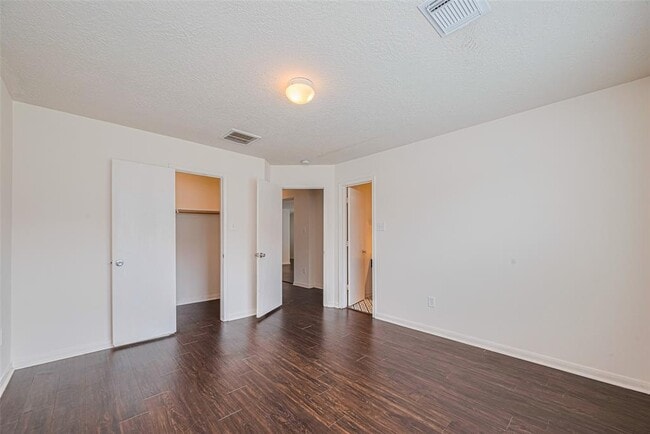 Building Photo - 3514 Garrison Run Dr