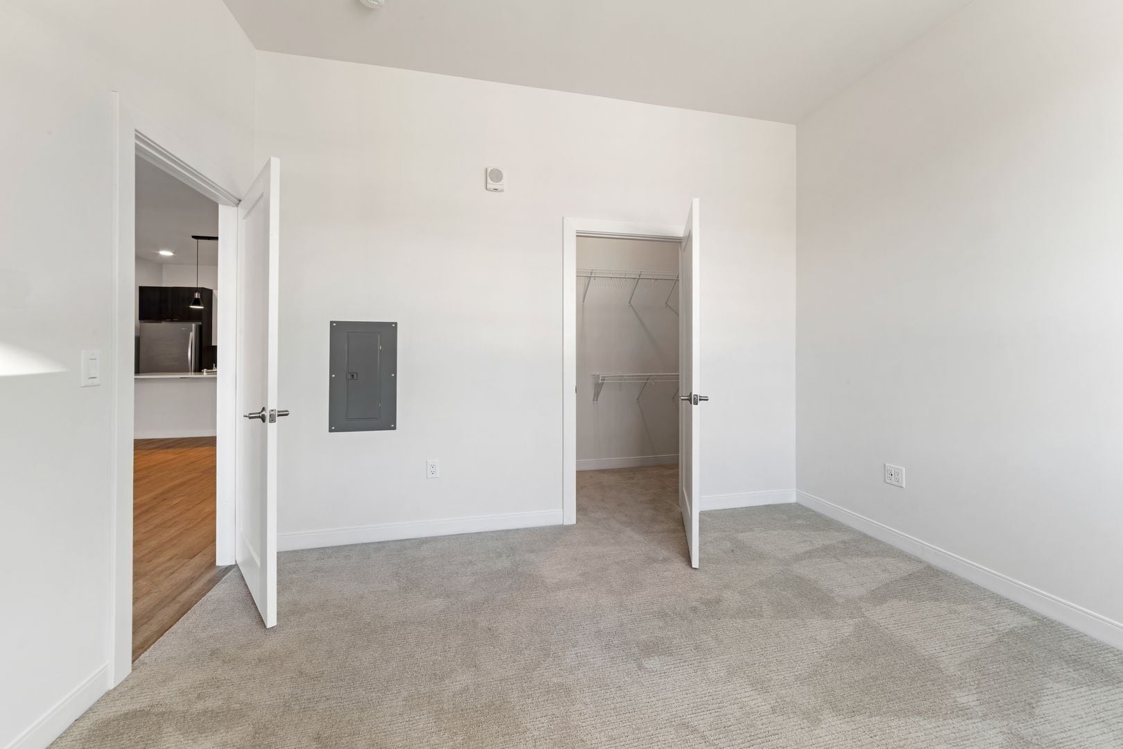 Building Photo - 5945 6th Ave