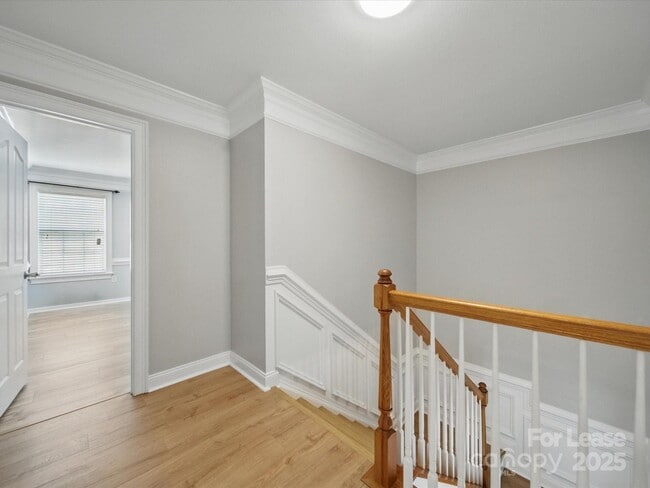Building Photo - 5203 Grays Ridge Dr