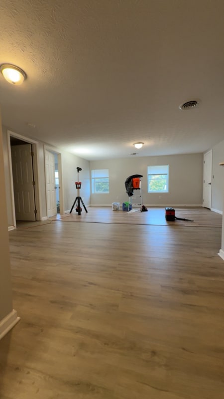 Building Photo - 808 N Main St