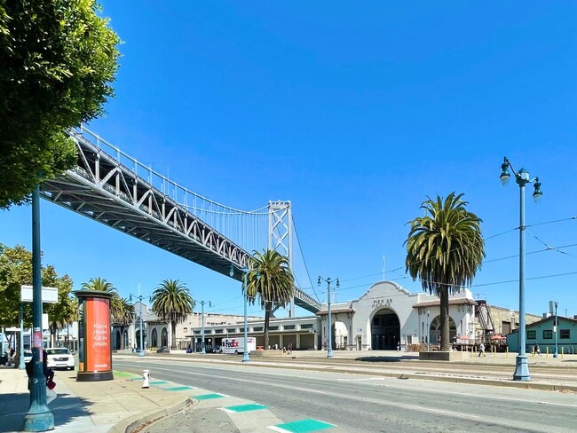 Building Photo - Panoramic City View 2Br/2BA Waterfront SF ...