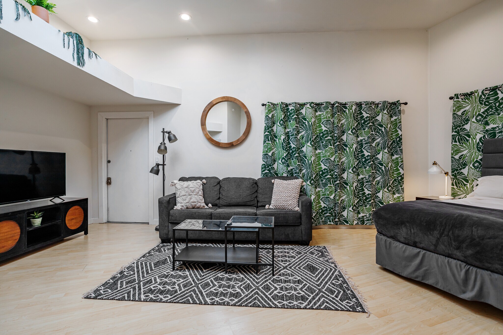 Building Photo - 1806 Washington Way