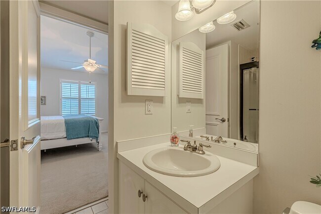 Building Photo - 833 Meadowland Dr