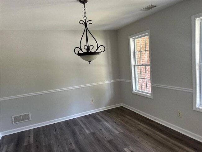 Building Photo - 6133 Mulberry Park Dr