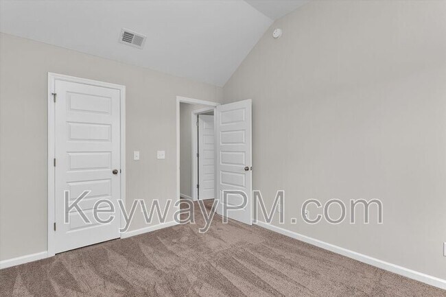 Building Photo - 5995 Big Pond Trl