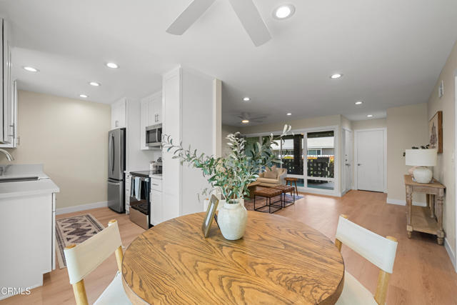 Building Photo - 66 W Garden Green