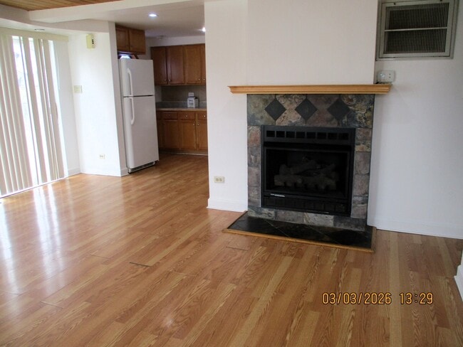 Building Photo - 4128 W 90th St