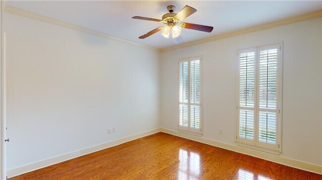 Building Photo - 6052 Magnolia Pl E