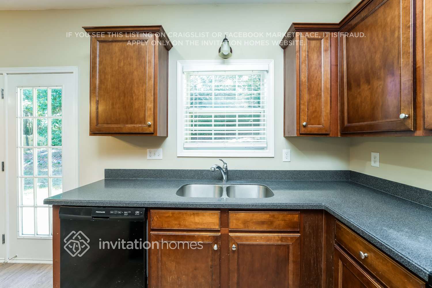 Building Photo - 971 Wisteria View Ct SE