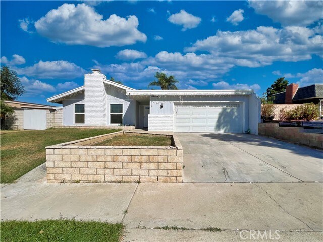 Primary Photo - 22574 Kentfield St