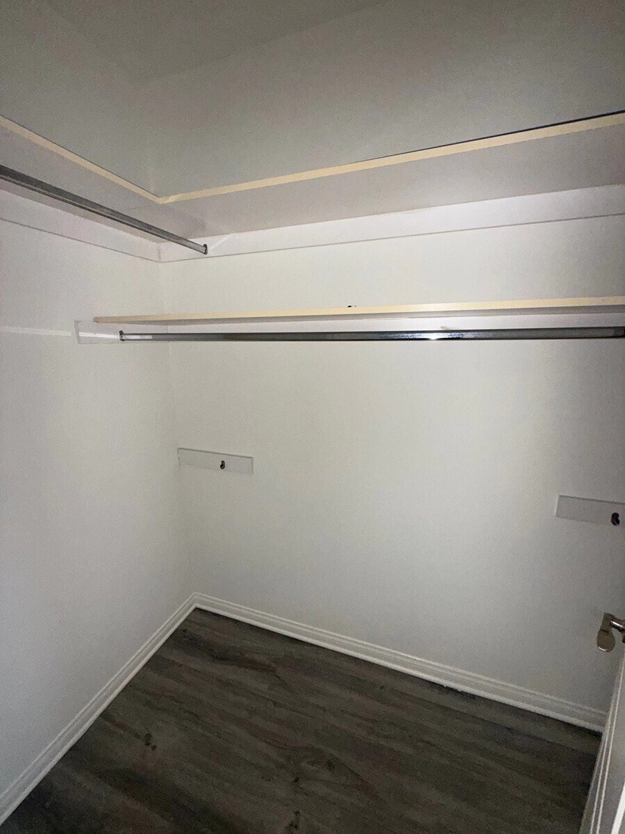 Building Photo - 4638 Sepulveda Blvd