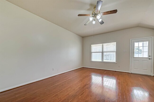 Building Photo - 9006 N Jewel Bend Ln