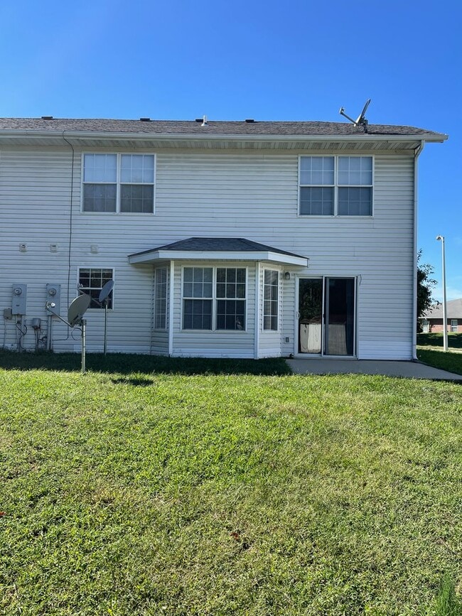 Building Photo - Available February 7th