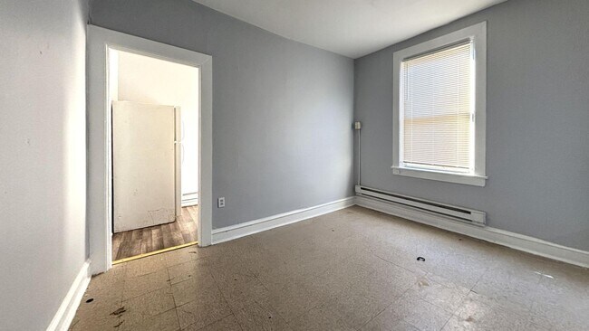 Building Photo - 1908 S 65th St