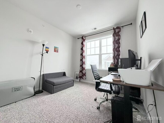 Building Photo - 102 Dickson Ct