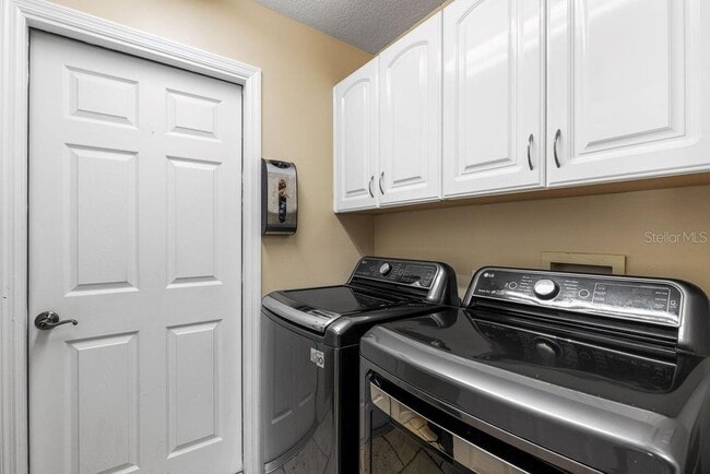 Building Photo - 11634 Nellie Oaks Bend