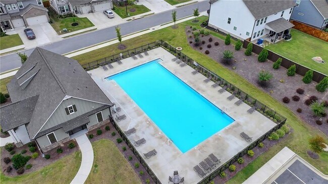 Building Photo - 3230 Westgate Park Dr