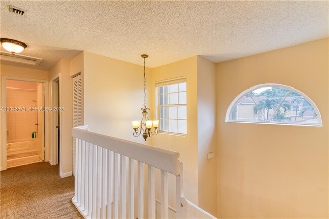 Building Photo - 11415 Lakeview Dr