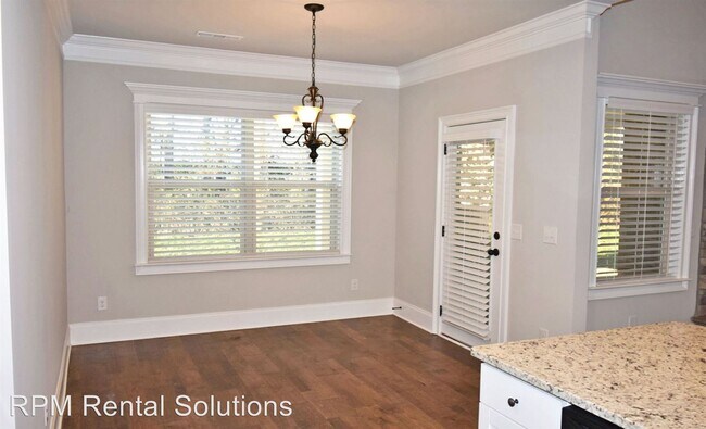Building Photo - 4 br, 3 bath House - 1001 Kittywood Court