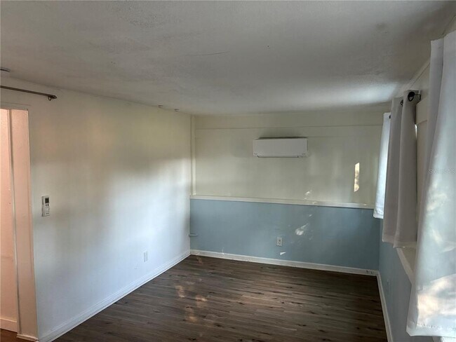 Building Photo - 3625 2nd Ave S