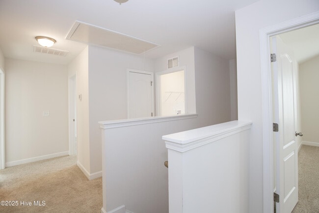 Building Photo - 1170 Camellia Dr