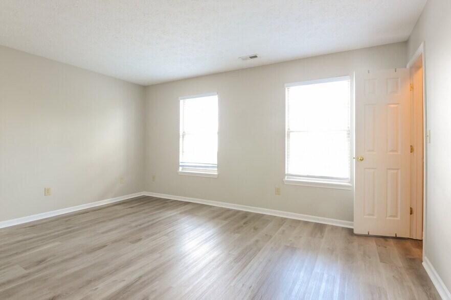 Building Photo - 7764 Shasta Dr