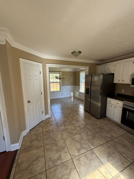 Building Photo - 168 Creekside Manor Rd