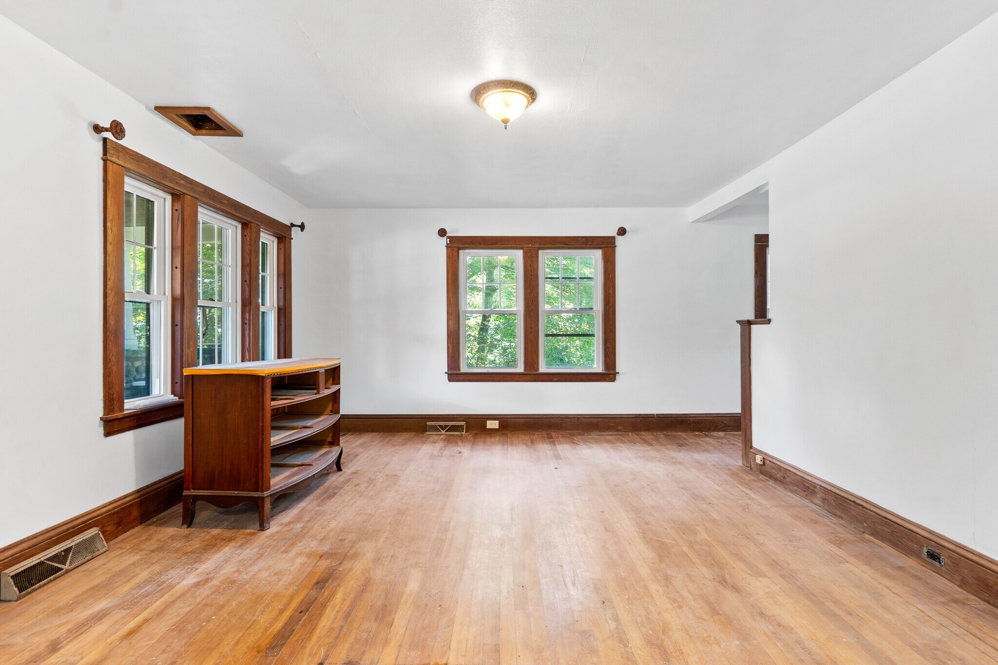 Building Photo - 15 Sherburne Rd