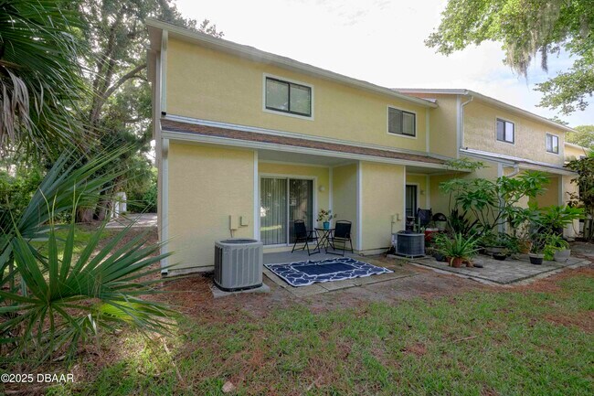 Building Photo - 480 Reed Canal Rd