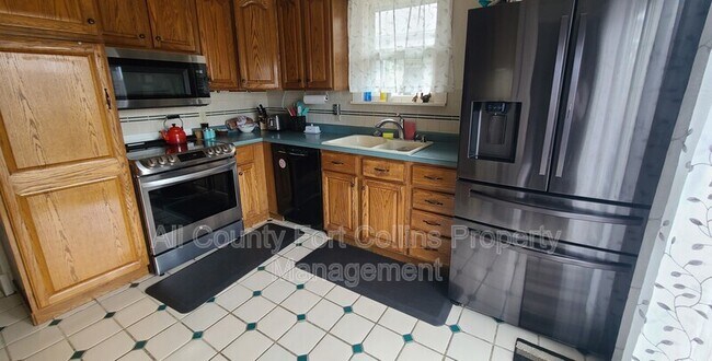 Building Photo - 1217 13th St