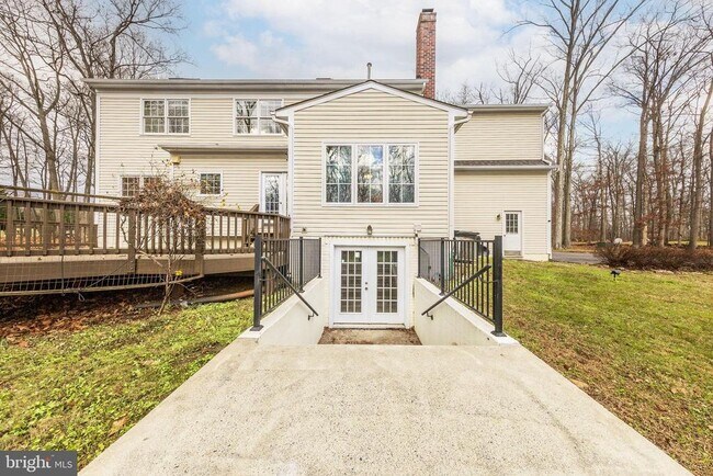 Building Photo - 36767 Pelham Ct