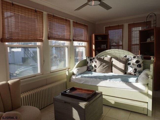 Building Photo - 11 S Baltimore Ave