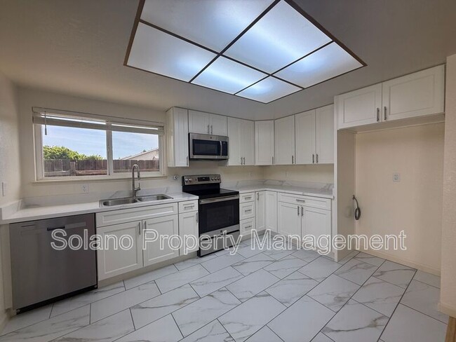 Building Photo - 2506 Marquette Ct