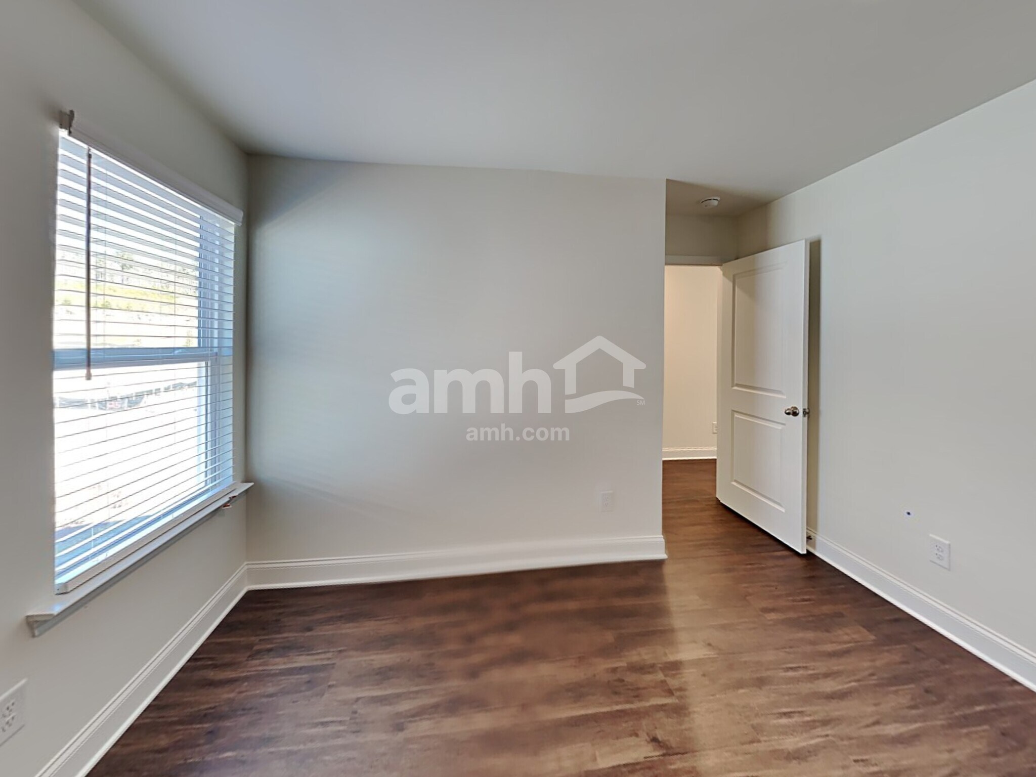 Building Photo - 869 Headland Wy