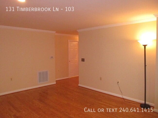 Building Photo - 131 Timberbrook Ln