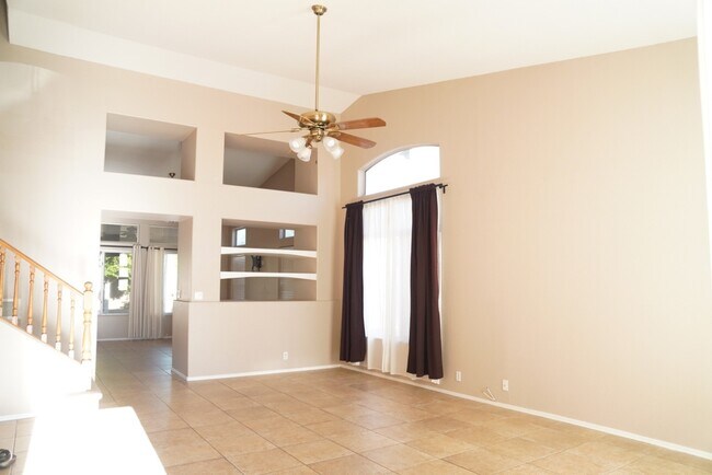 Building Photo - Beautiful Chandler Rental Dobson & Ray
