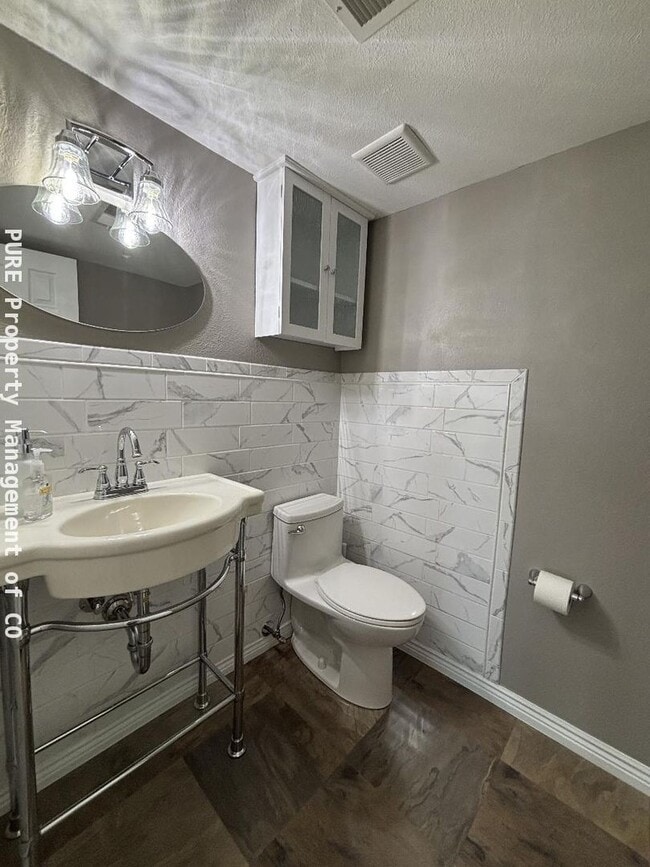 Building Photo - 13710 W 74th Dr