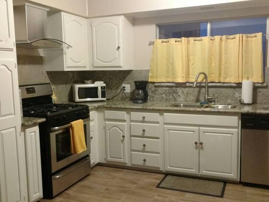 full kitchen , dishwasher,stove ,refrigerator - 91 Allen Ave