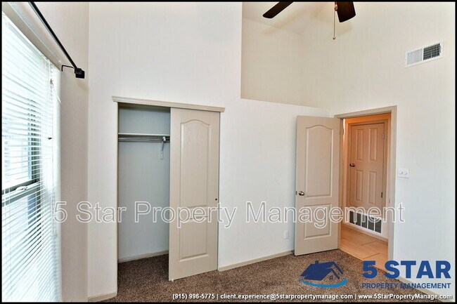 Building Photo - 5005 Moon Ranch Ln