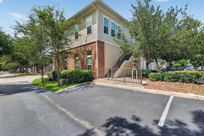 Building Photo - 2839 SW 87th Dr