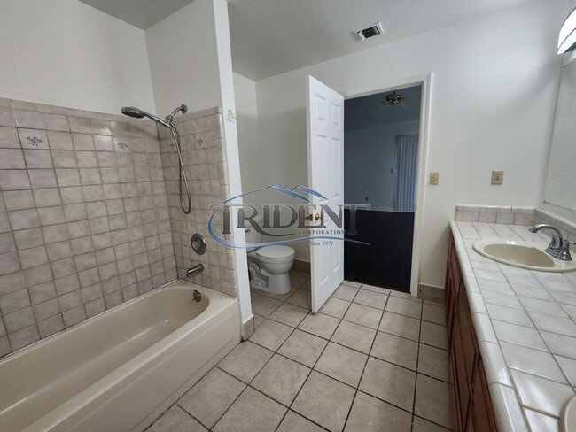 Building Photo - Beautiful Yuba City located in the Terra B...