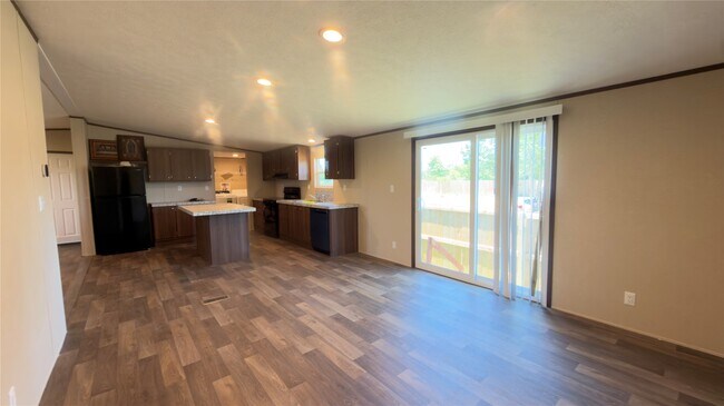 Building Photo - 7173 Rd 5878
